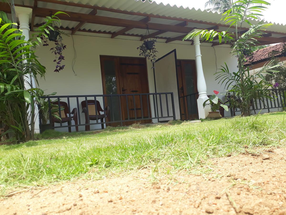 Akila Holiday Resort Хабарана Экстерьер фото